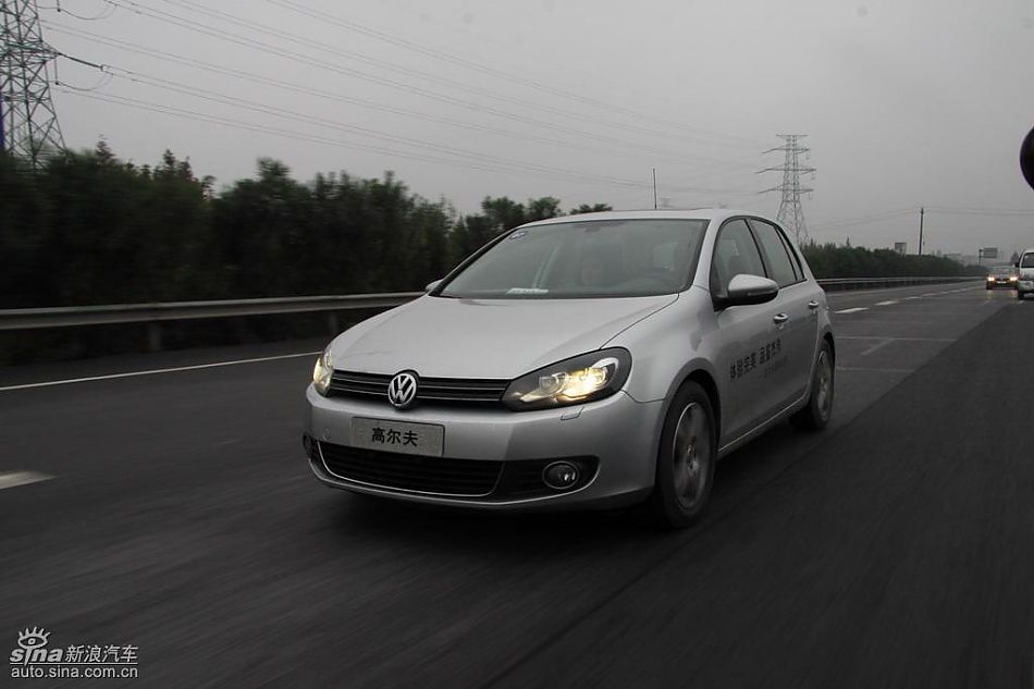 一汽大众新高尔夫动态实拍图