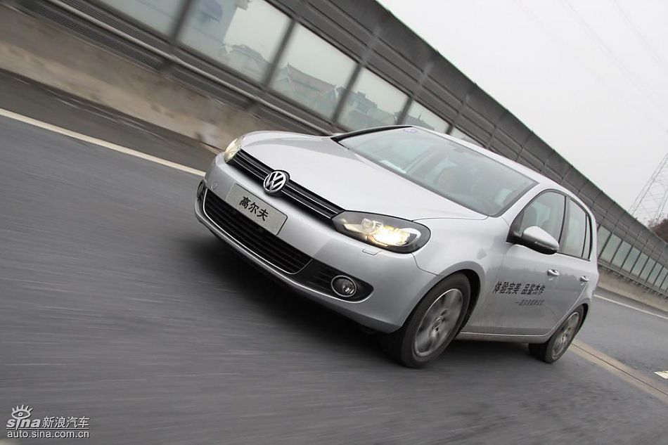 一汽大众新高尔夫动态实拍图