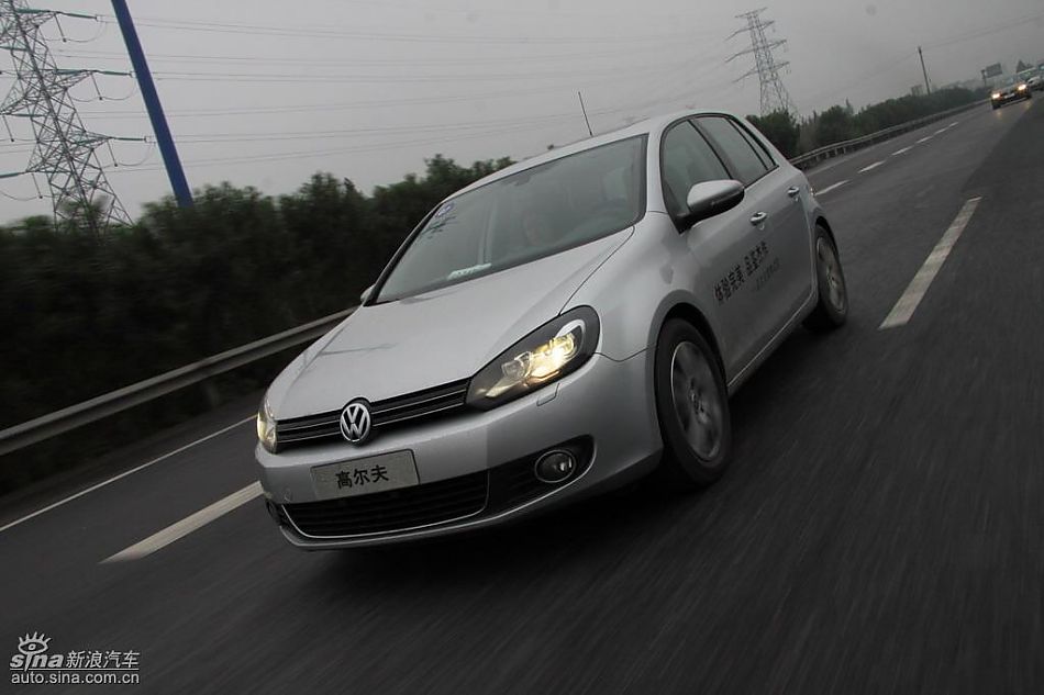 一汽大众新高尔夫动态实拍图