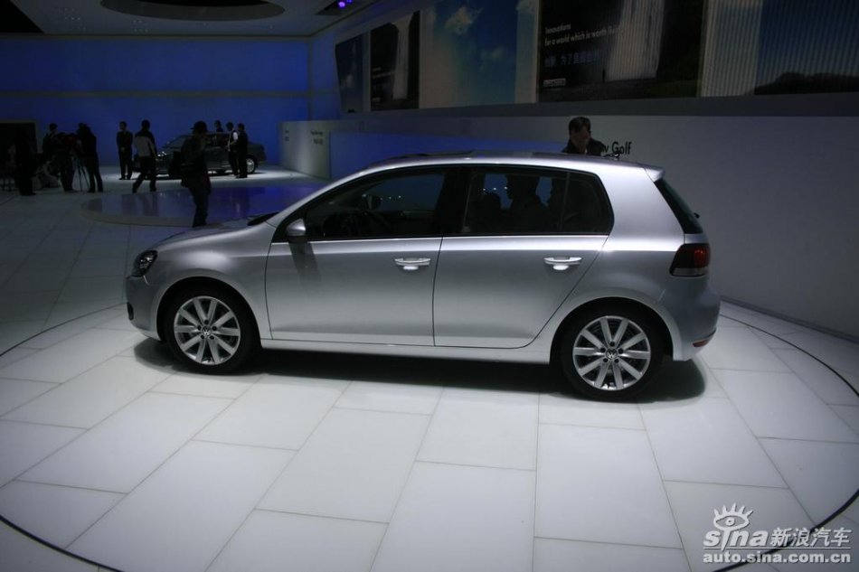 全新高尔夫