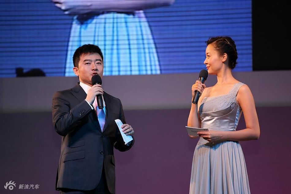 第六代高尔夫上市现场主持人