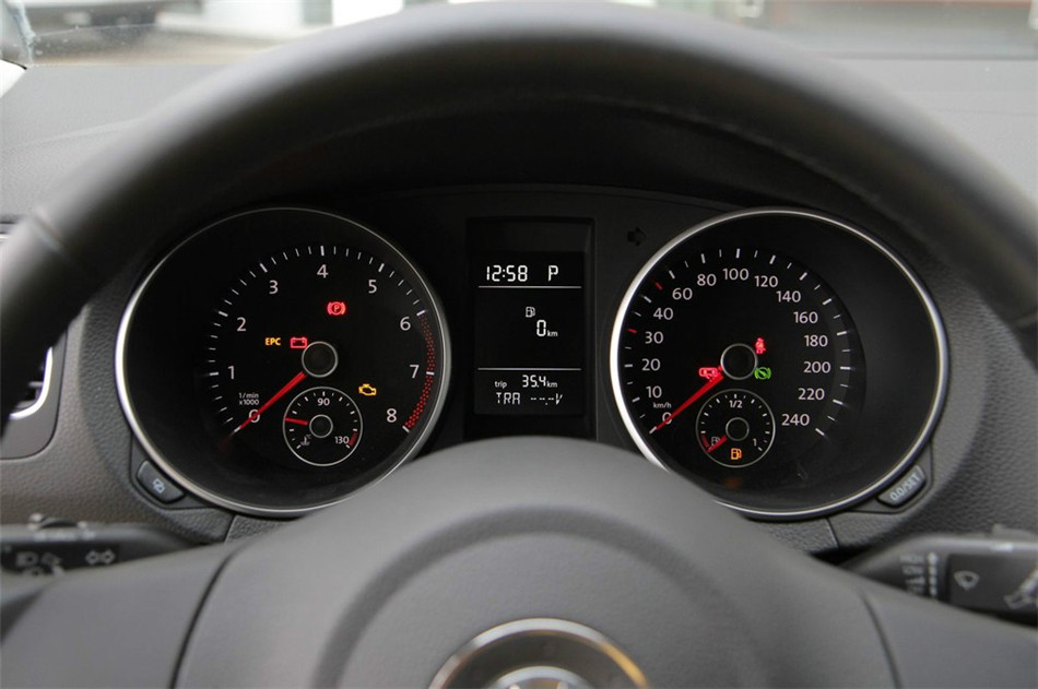 2012款高尔夫1.4T手动舒适版