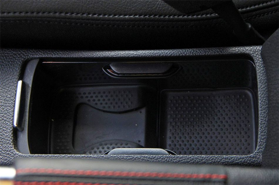 2012款高尔夫GTI 2.0T自动