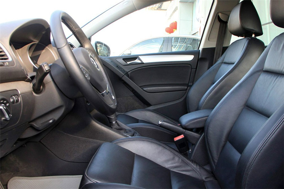 2012款高尔夫GTI 2.0T自动