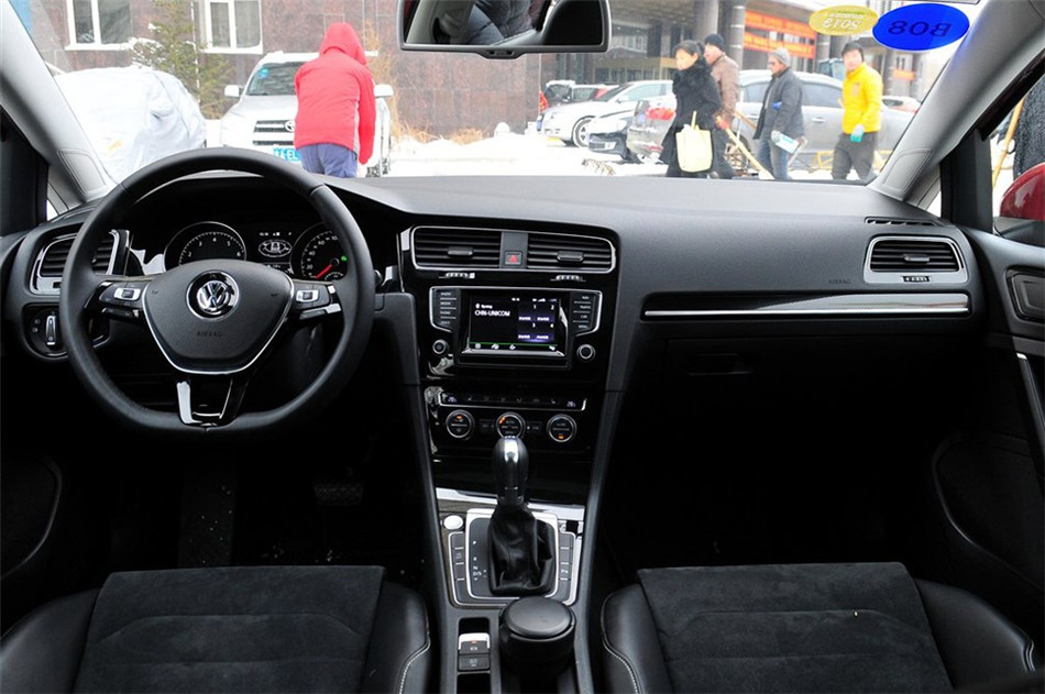 高尔夫7 2014款 1.4TSI DSG 旗舰型 内饰