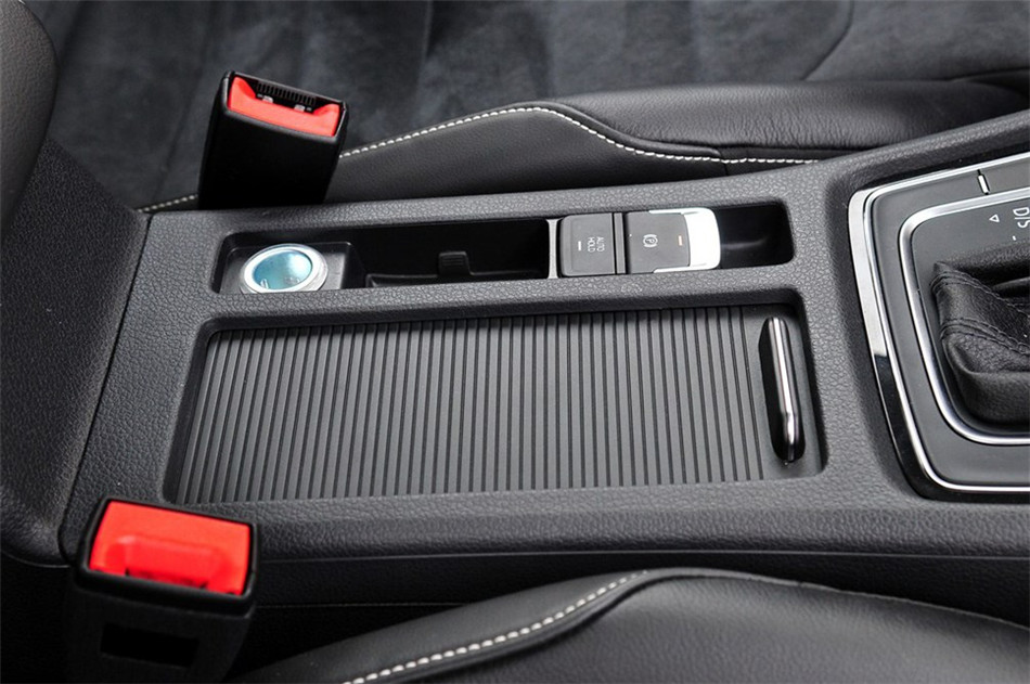 高尔夫7 2014款 1.4TSI DSG 旗舰型 座椅空间