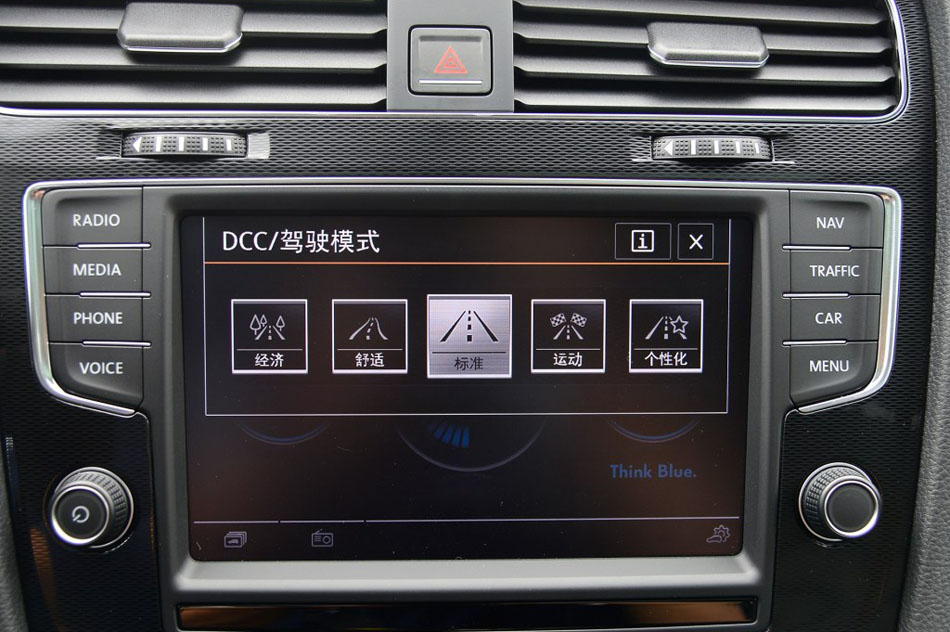 2016款 2.0TSI GTI 内饰