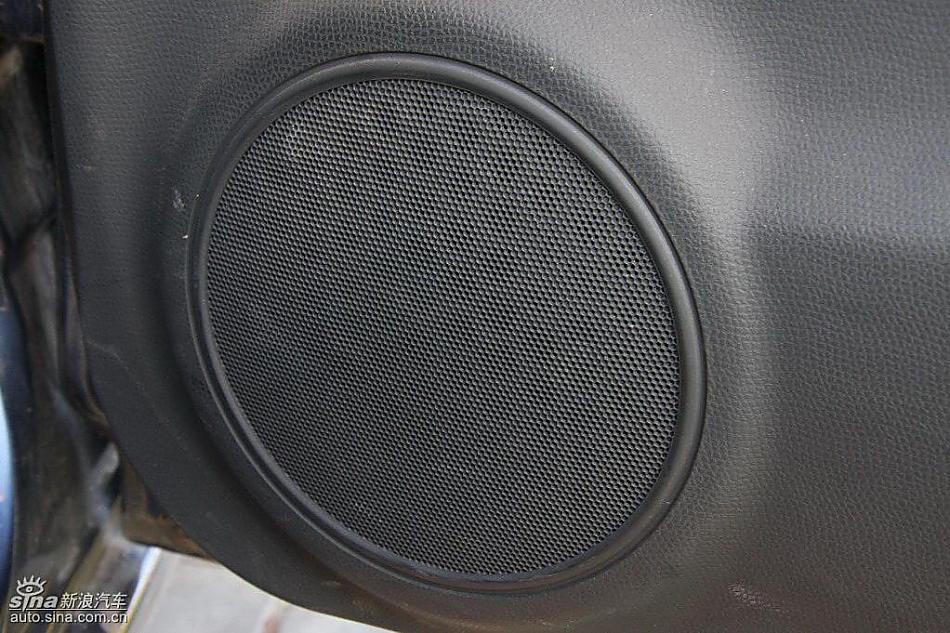 雨燕1.5VVT试驾实拍图内饰