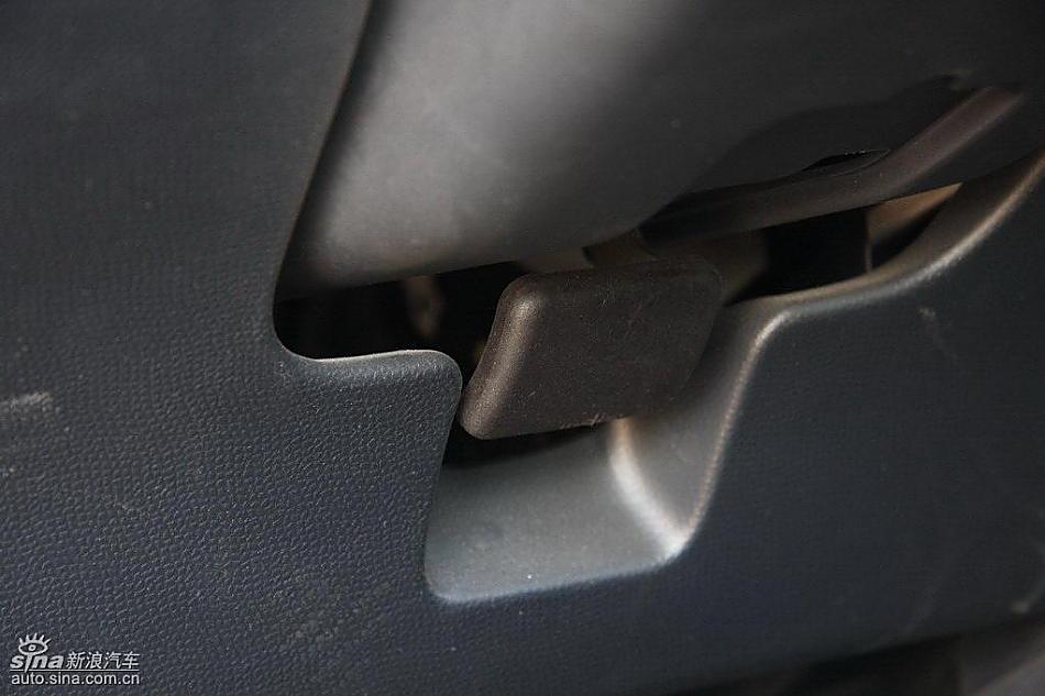 雨燕1.5VVT试驾实拍图内饰
