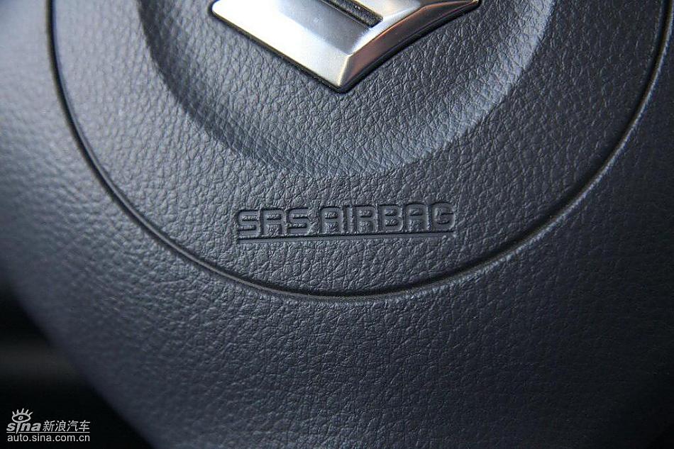 雨燕1.5VVT试驾实拍图内饰