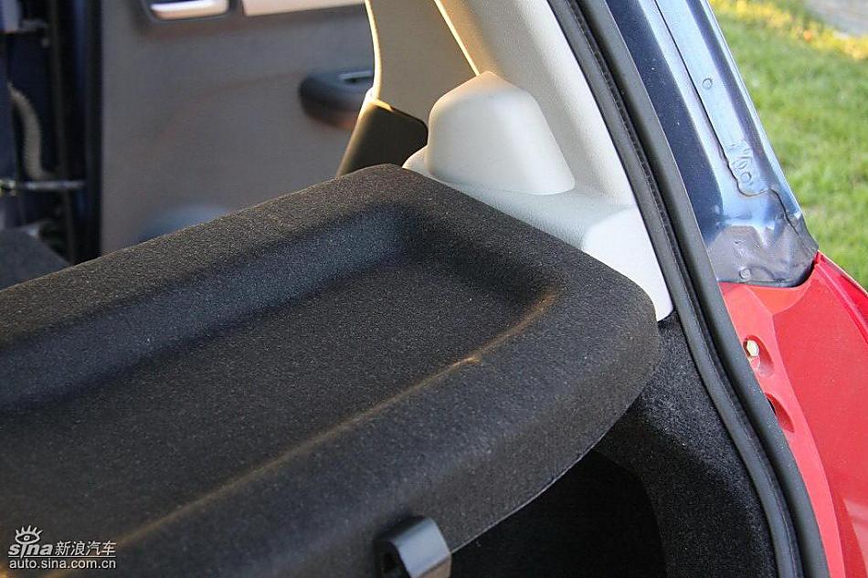 雨燕1.5VVT试驾实拍图其他细节