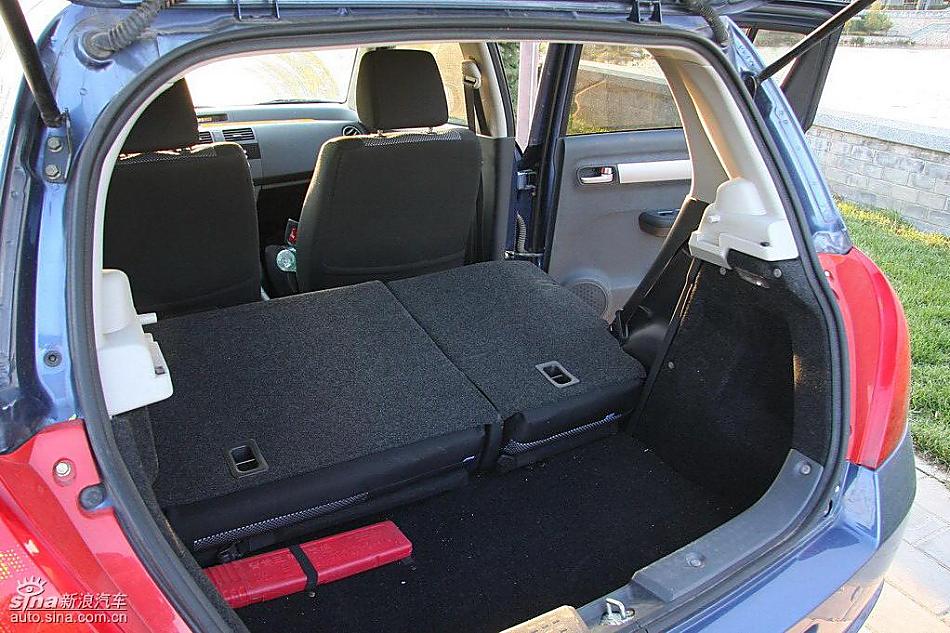 雨燕1.5VVT试驾实拍图其他细节