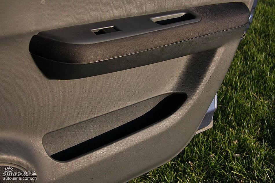 雨燕1.5VVT试驾实拍图内饰