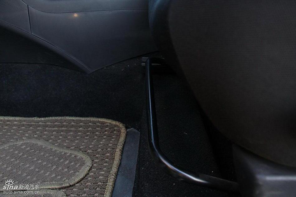 雨燕1.5VVT试驾实拍图内饰