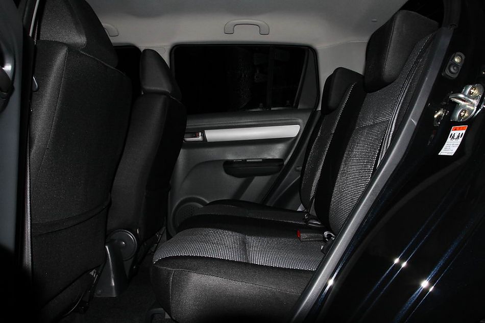 铃木新雨燕1.5L实拍图