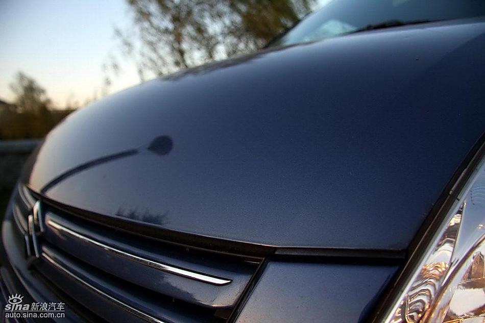 雨燕1.5VVT试驾实拍图外观