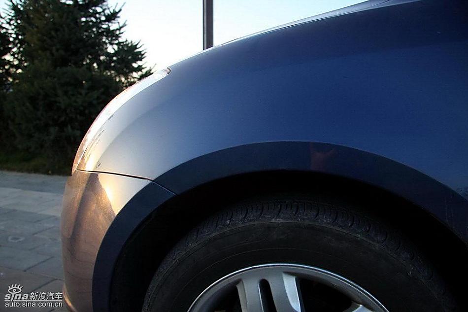 雨燕1.5VVT试驾实拍图外观