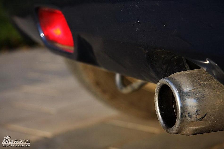雨燕1.5VVT试驾实拍图外观