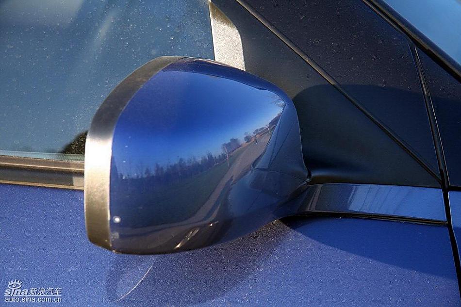 雨燕1.5VVT试驾实拍图外观