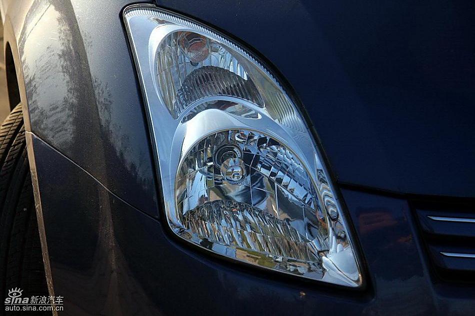 雨燕1.5VVT试驾实拍图外观