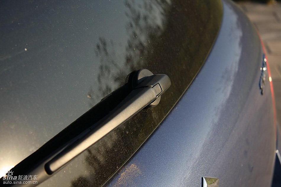 雨燕1.5VVT试驾实拍图外观