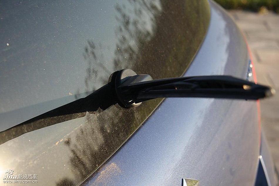 雨燕1.5VVT试驾实拍图外观