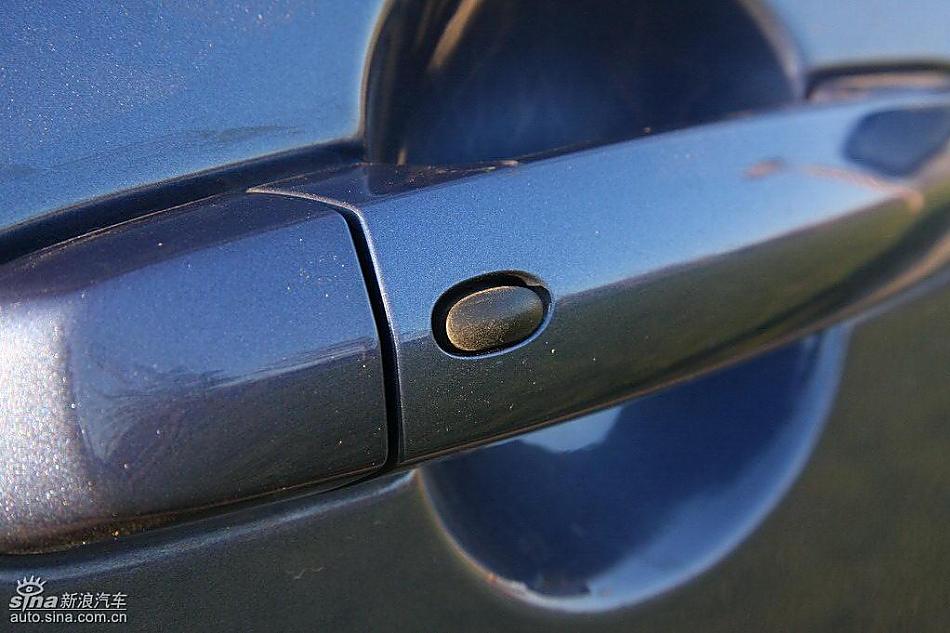 雨燕1.5VVT试驾实拍图外观