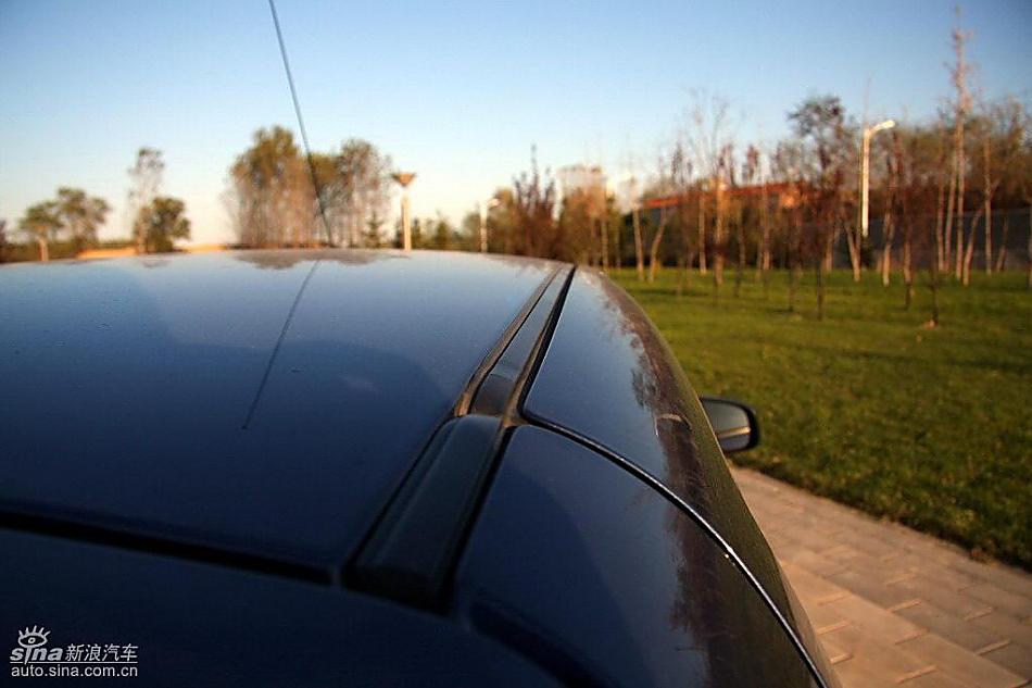 雨燕1.5VVT试驾实拍图外观