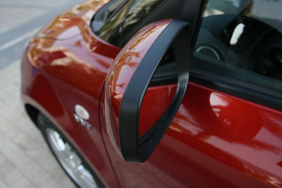 铃木新雨燕1.5L实拍图