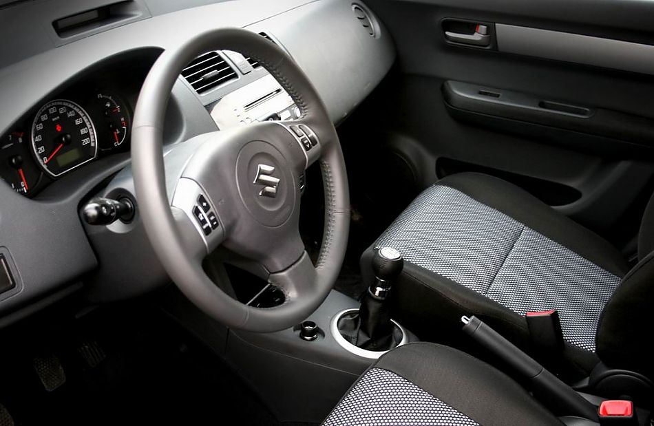 新雨燕1.5L超炫版