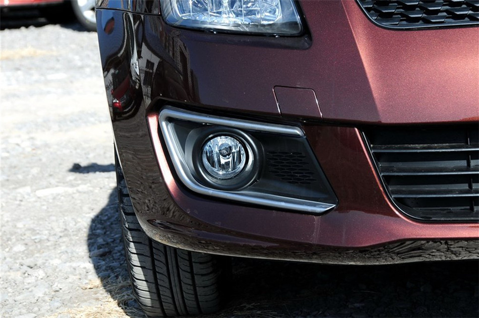 2013款雨燕1.5L手动标准型