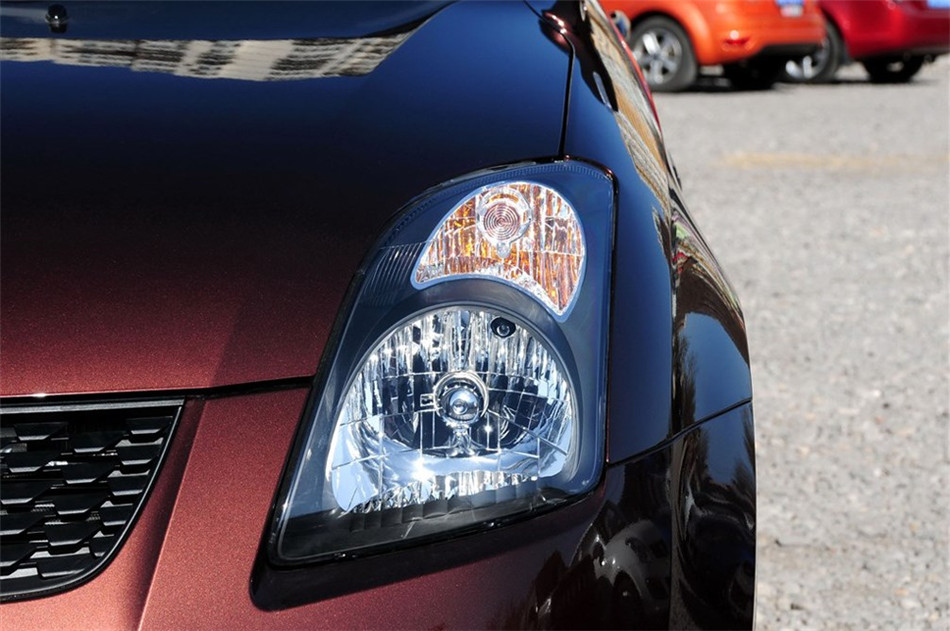 2013款雨燕1.5L手动标准型