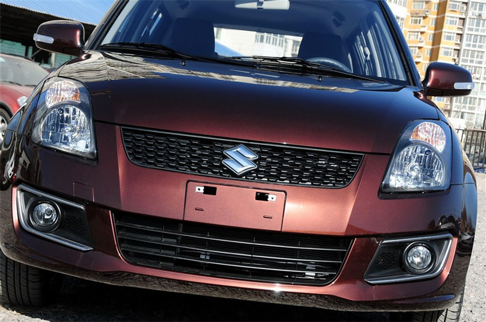 2013款雨燕1.5L手动标准型