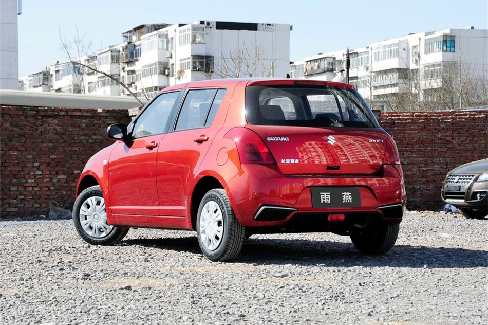 2013款雨燕1.3L手动超值版