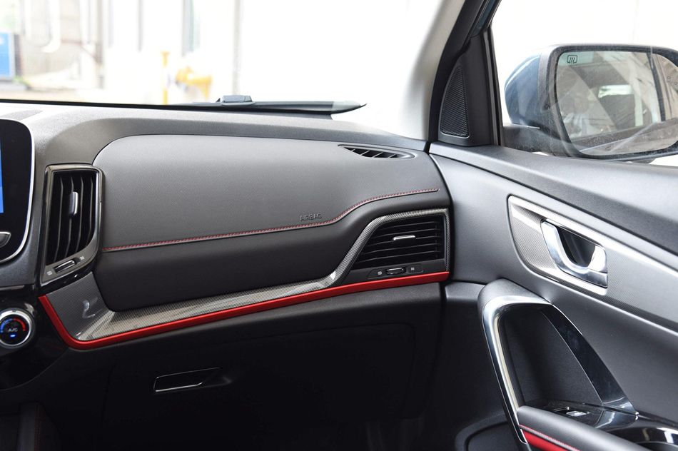 2017款 1.5T 自动炫耀型 内饰