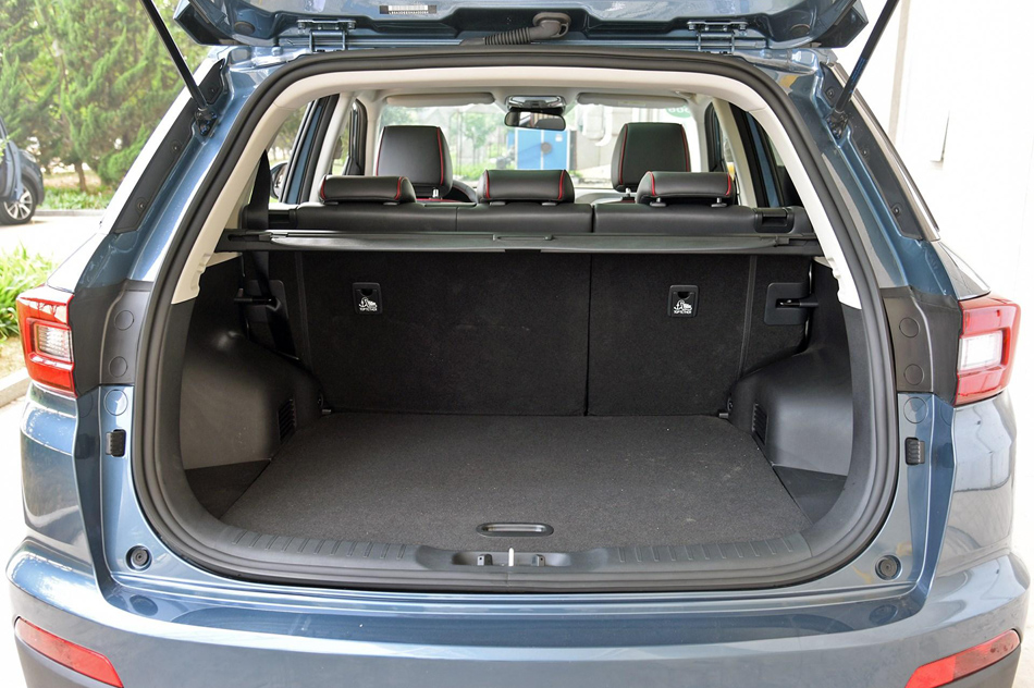 2017款 1.5T 自动炫耀型 座椅空间