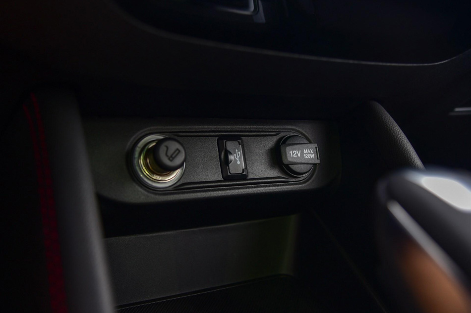 2018款 1.5T 自动蓝动型 内饰