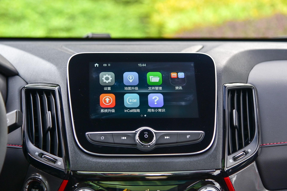 2018款 1.5T 自动蓝动型 内饰