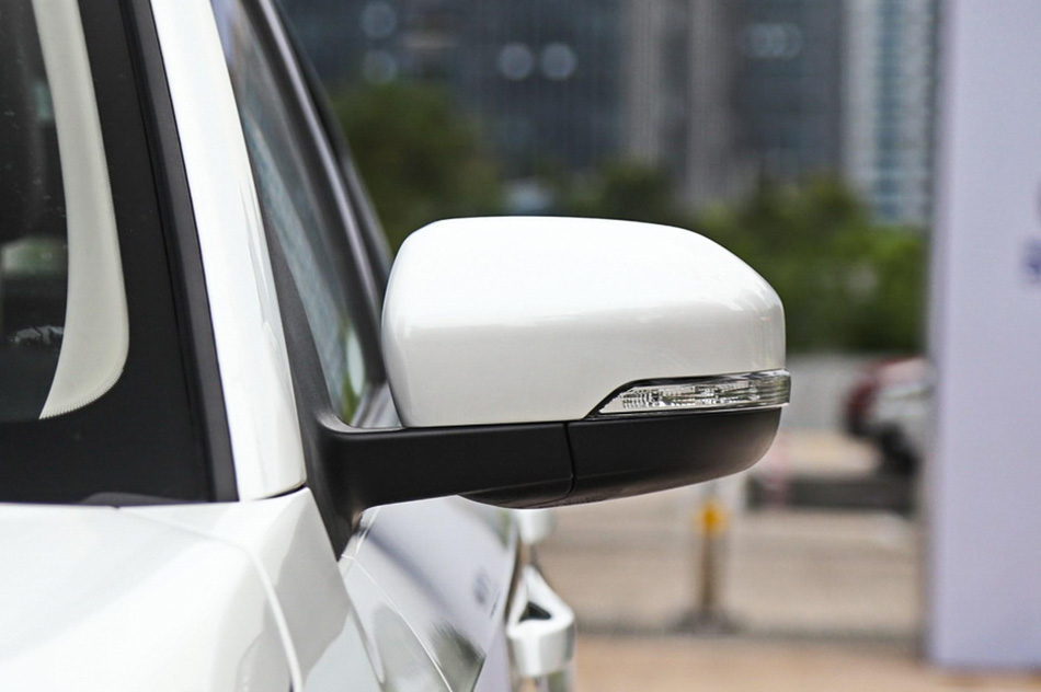 2018款 1.5T 自动蓝动型 细节