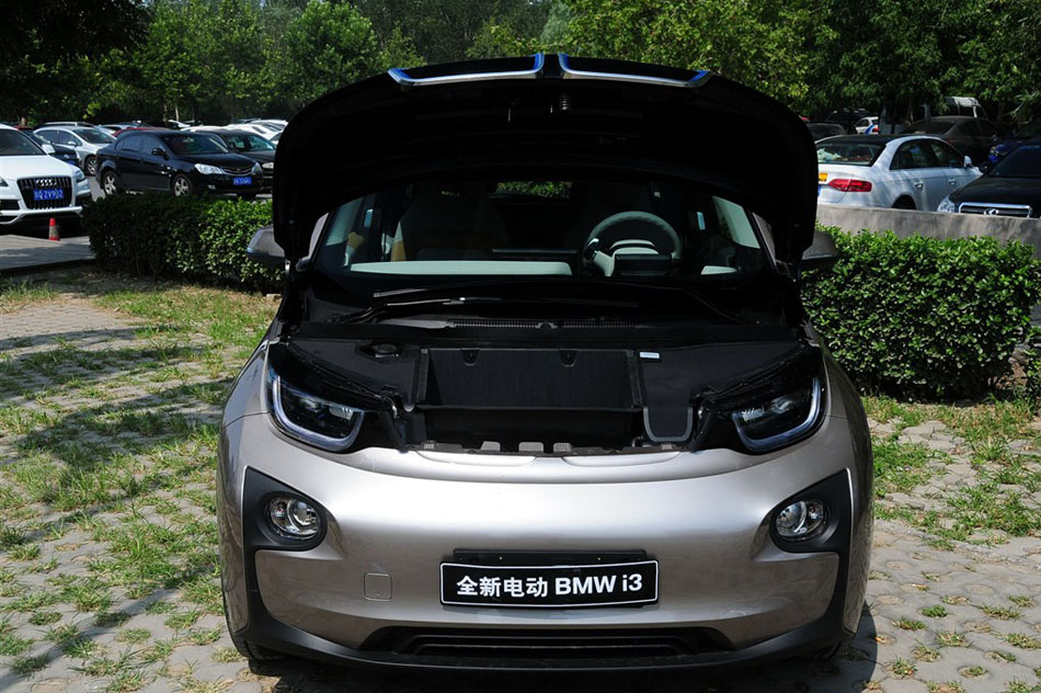 2014款 纯电动版 引擎底盘