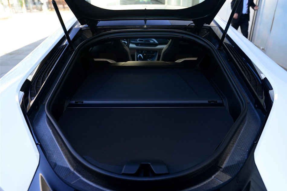 2014款 标准型 座椅空间