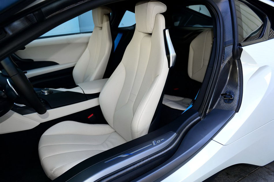 2014款 标准型 座椅空间