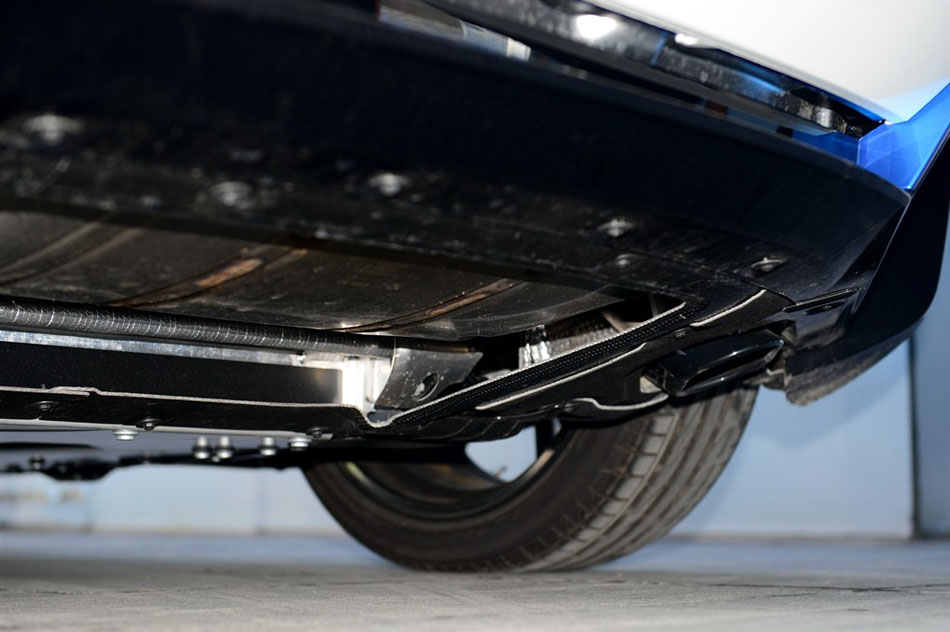 2014款 标准型 引擎底盘