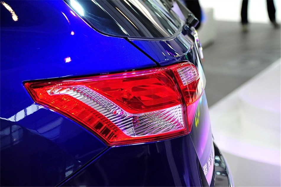 飞腾C5 2014款 1.5T AT 两驱豪华型 