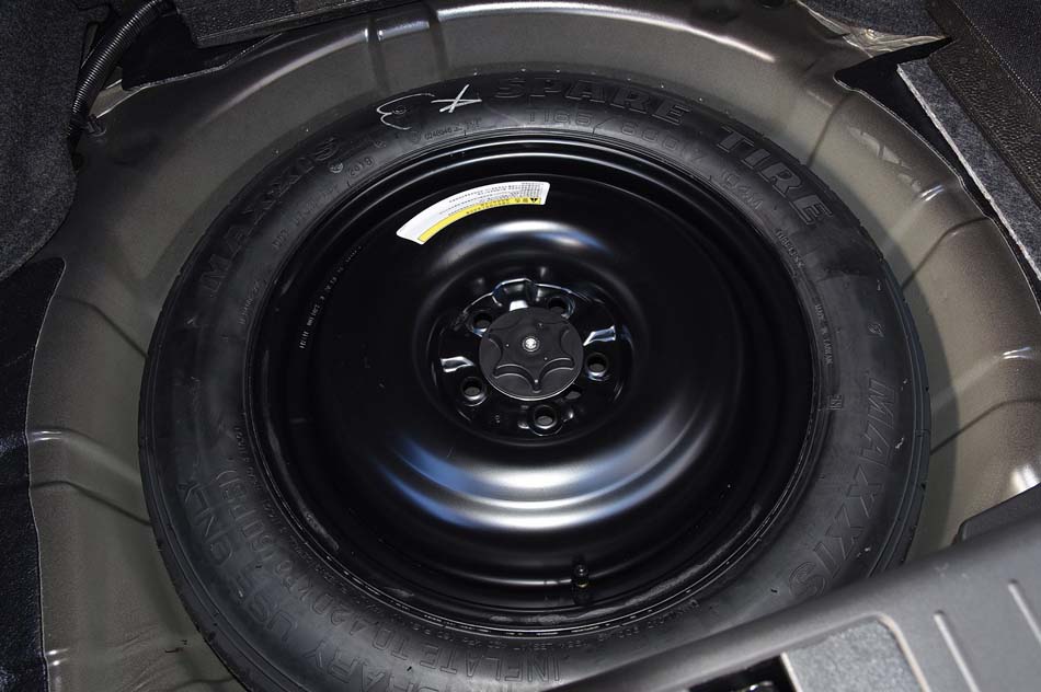 2019款 Q70L 2.0T 豪华版 细节