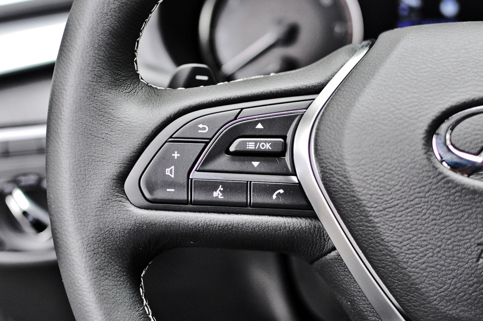 2018款 2.0T 两驱时尚版 内饰