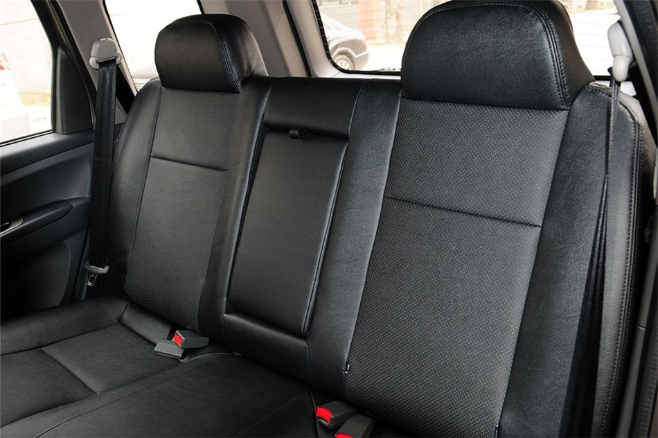 2014款 基本型 座椅空间