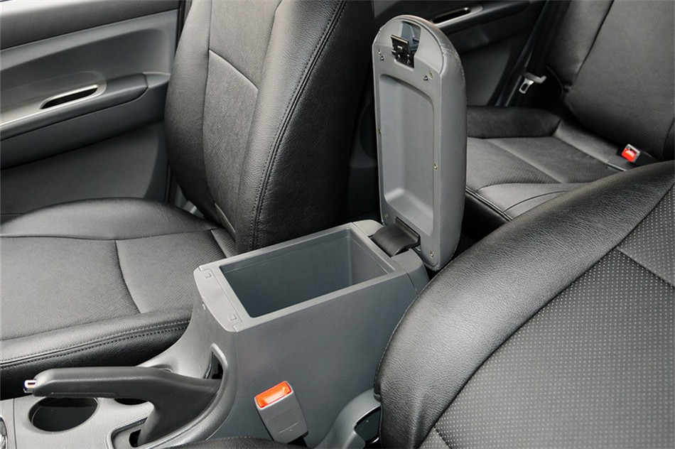 2014款 基本型 座椅空间