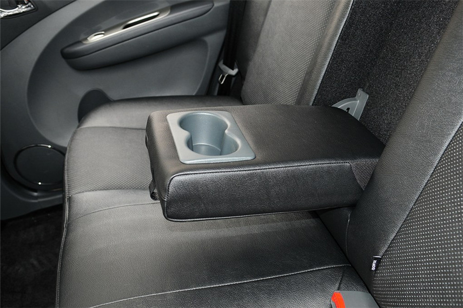 2014款 基本型 座椅空间