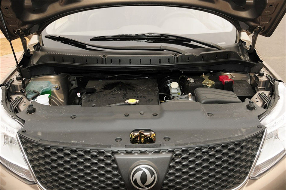 2014款 基本型 引擎底盘